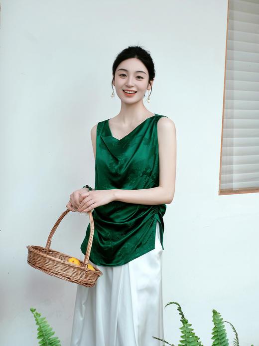 盛唐牡丹| 船领抓褶真丝背心 商品图0