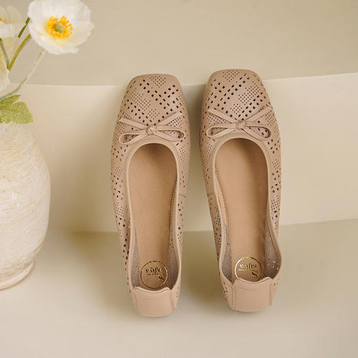 Safiya/索菲娅2025时尚浅口真皮透气低跟方头蝴蝶结平底单鞋SFD3111402 商品图11