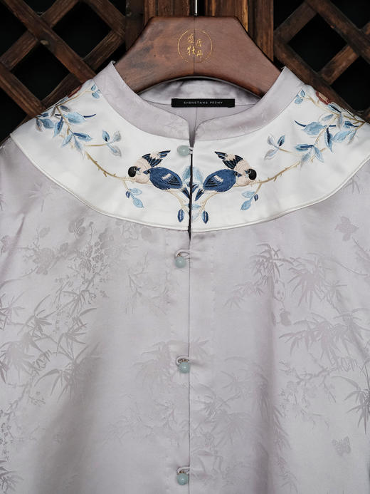 盛唐牡丹| 熊猫抱竹真丝提花上衣 商品图3