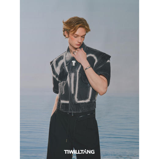 启世录TIWILLTANG明星同款"迷垣璇倪"喷色牛仔短袖夹克纯棉套装 商品图1