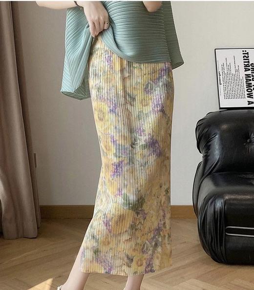 2025三宅褶皱油画印花碎花百褶裙垂坠感开叉直筒包臀半身裙女款！ 商品图6
