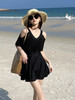 【V领露肩沙滩泳衣】 神仙小黑裙泳衣 上身直接瘦五斤保守又带点小性感!!自带安全裤胸垫不走光 收腰设计 显得比例巨好 遮胯宽遮肚肚遮手臂肉肉 讲真我不说谁能知道这是泳衣 商品缩略图0