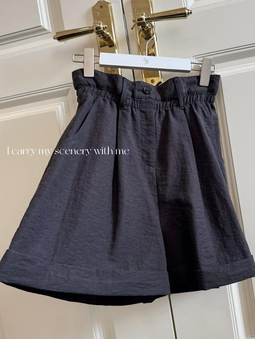 随身携带你的风景 | 夏季百搭舒适之选 舒适透气超好穿的短裤 黑色 商品图0