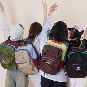 趁早即刻出发大容量双肩背包耐磨可平摊行李包可放电脑可套拉杆箱