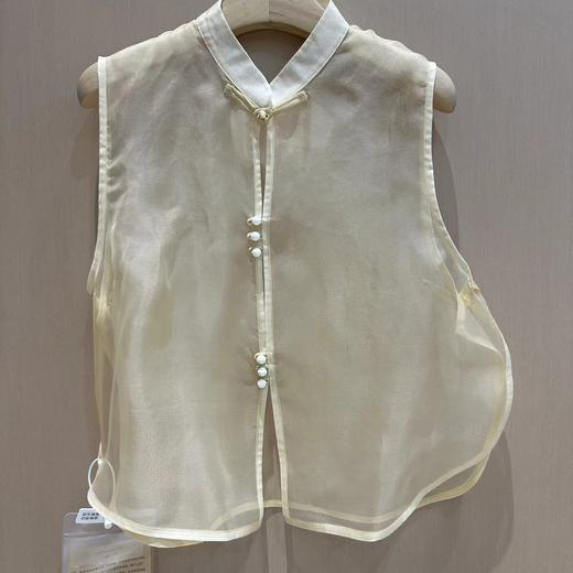 【线上专属】圆摆马甲（24704311-玉色） 商品图0