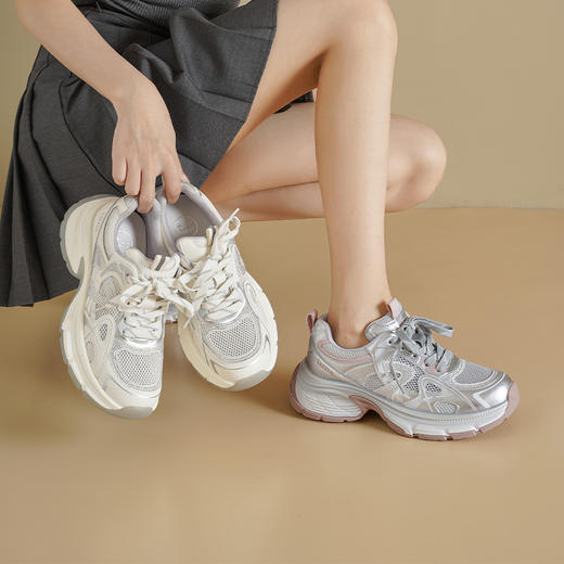 Safiya/索菲娅2025透气网面烫钻时尚百搭厚底休闲增高老爹鞋 SFD3112423 商品图10