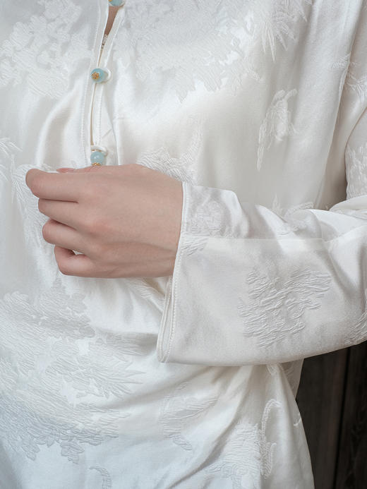 盛唐牡丹| 珍珠白冠乐绉梅兰竹菊上衣 商品图4