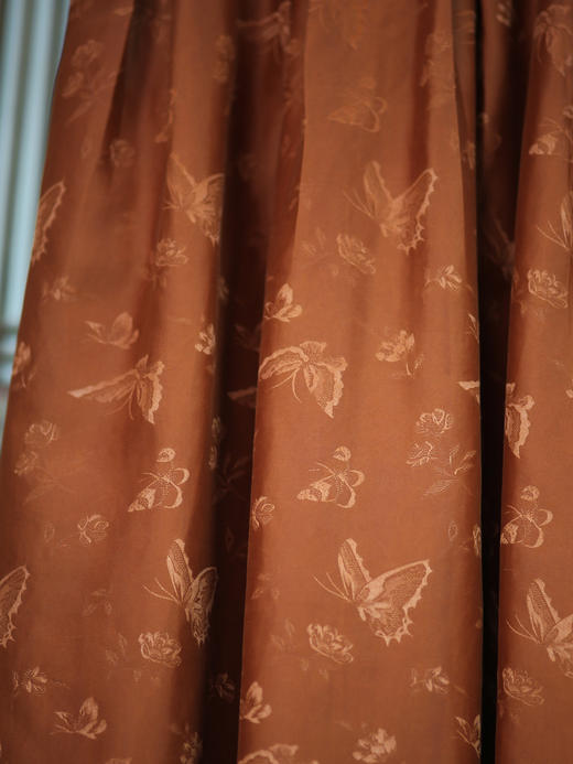 盛唐牡丹| 真丝红云纱蝶恋花纹半裙 商品图1