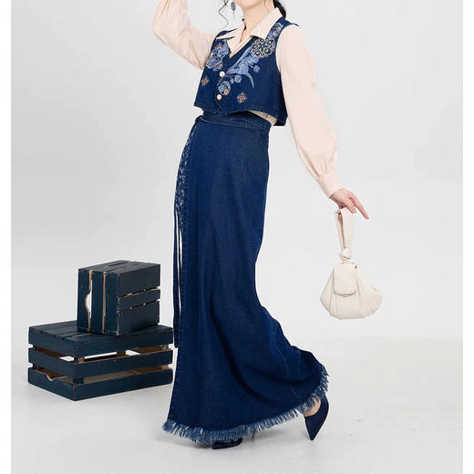 裁缝学苑AQ455短款马甲翻领衬衫毛边牛仔半裙套装纸样女装样板图纸 商品图4