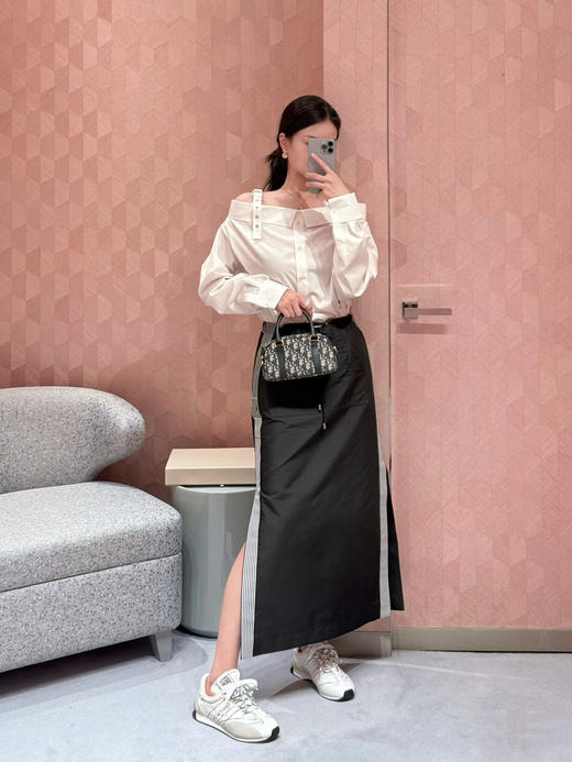 迪奥 25早春黑白撞色条纹休闲裙子（TM） 商品图5