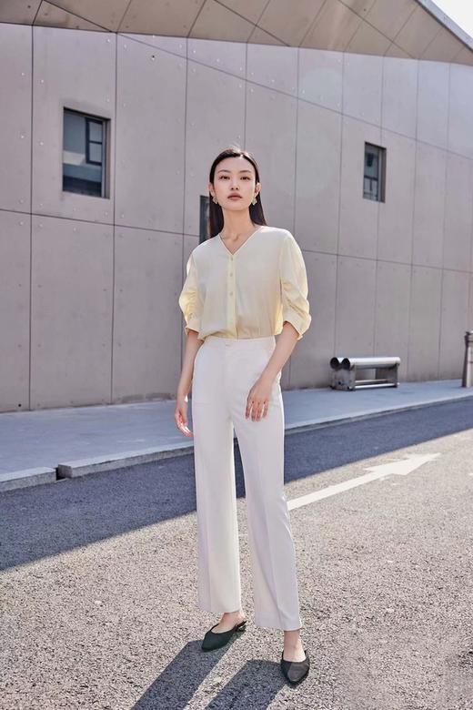 Le Malene 淡黄色气质简约短袖衬衫 18201 商品图2