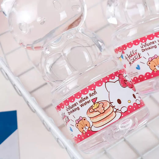 泰国hello kitty三丽鸥饮用天然水620ml 商品图2