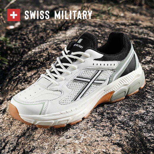 疯抢中！！建议拍大一码【SWISS MILITARY瑞士军工】户外运动休闲情侣鞋 透气舒适 耐磨防滑 时尚百搭 商品图2