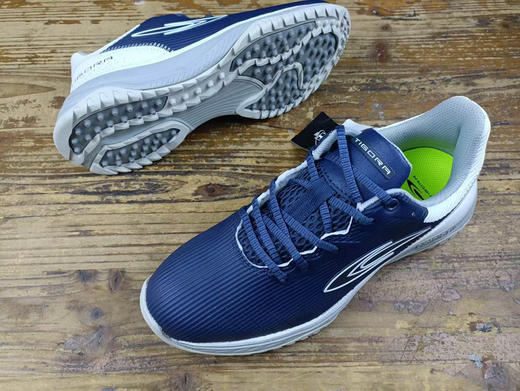 外贸正品 TIGORA防水高尔夫球鞋，固定钉，孤品41码，特价无质量问题不退换。 商品图3