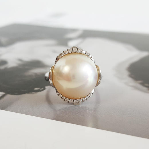 【天然正品】AU750白金镶钻镶天然马贝海水珍珠戒指14号（戒圈可改）女士现售价：3880！220325AH48 商品图3