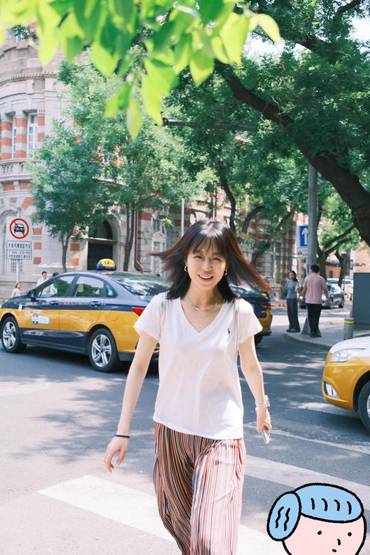 福利价赵露丝同款V领纯棉短袖t恤 商品图11