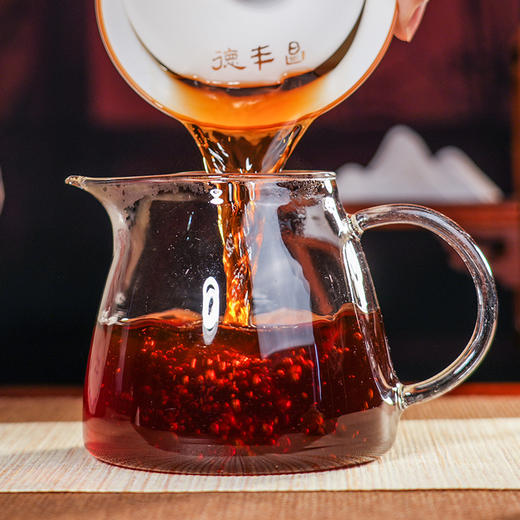 德丰昌【德字饼·熟茶】 357克/饼   2024年压制  2021年原料 商品图6