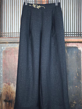 盛唐牡丹| 真丝龟纹香云纱手推盘金绣女裤