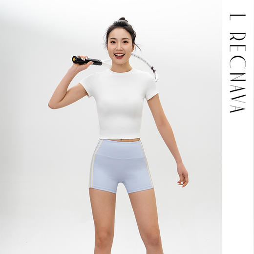 L RECNAVA 细螺纹四面弹短款修身运动短恤 小个子显瘦显高露腰T 商品图4