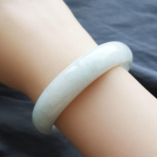 天然细腻正桩56号糯种春彩翡翠手镯56号（皆取最大值）女士现售价：1880！190425AH21 商品图8