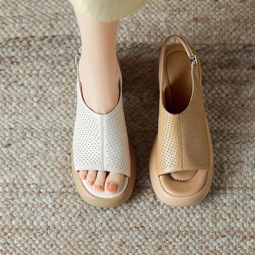 【预售5天】复古风厚底高跟罗马凉鞋女夏季新款真皮镂空粗跟软底时装女鞋BX&A1598 商品图0