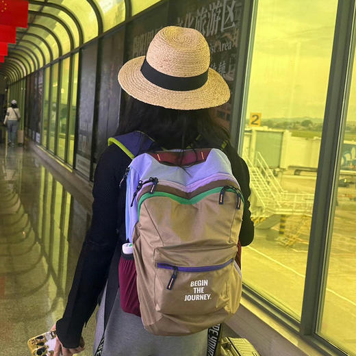 趁早即刻出发大容量双肩背包耐磨可平摊行李包可放电脑可套拉杆箱 商品图1