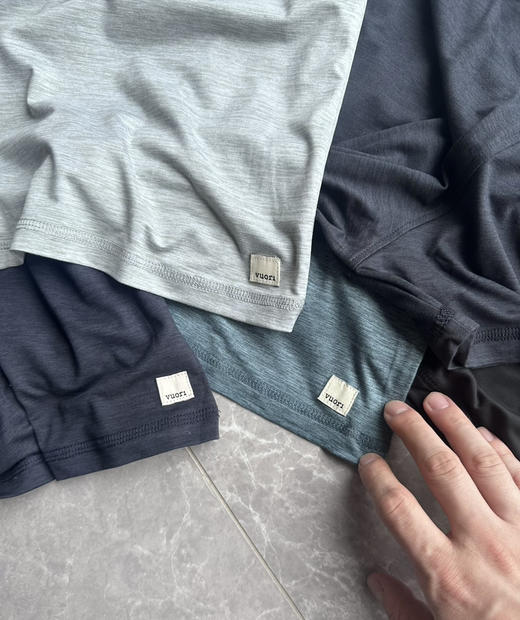 全新正品Vouri飞奥力男士运动户外健身速干弹力透气快干短袖T恤
S-XL 藏青 蓝色 浅灰 黑色 商品图4