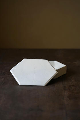 森冈由利子07六角阳刻箱