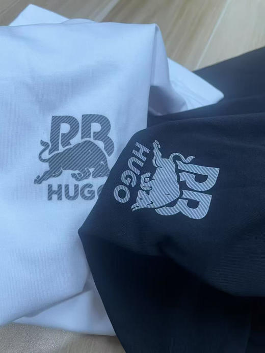 外贸原单 BOSS 25新款男士印花时尚休闲圆领短袖T恤 S-XXL  
黑色，米白色 商品图3