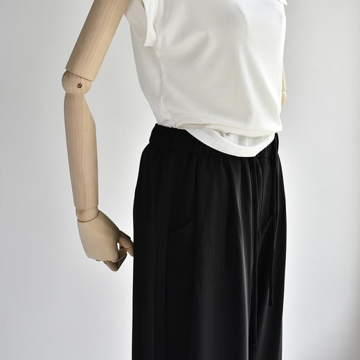 【醋酸凉皮裤】2025年春夏新款仿醋酸凉感防晒裤薄款显瘦直筒阔腿裤 商品图1