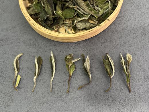 【春茶秀】2023高山谷雨茶，一多半全是白牡丹等级，又淳，又滑，又软，又糯 商品图5