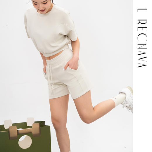 L RECNAVA 液态空气层休闲短裤 包臀裙 短袖 随心搭 怎么搭都漂亮 商品图2