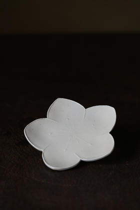 森冈由利子75-77梅皿