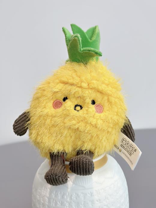 海岛萌主海南老爸茶文创把海岛的浪漫打包带走软fufu的手感和治愈系配色，哪个女生能拒绝这份限定可爱呢，原创老爸茶“绒化"毛绒玩具红diedie 翅金金 斑宝宝 商品图3