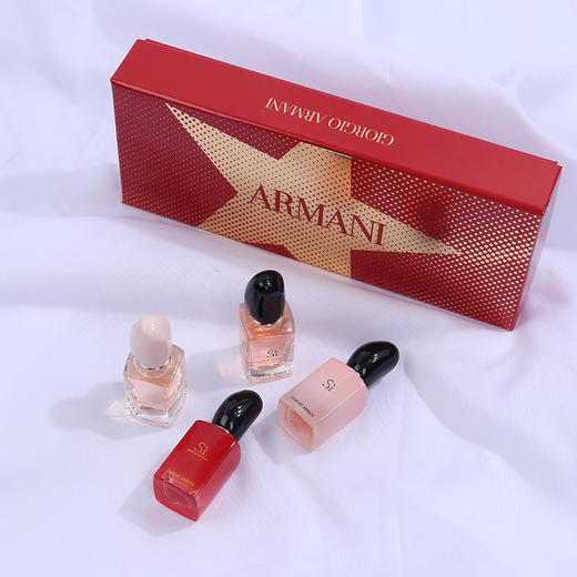 【品牌授权】【爆款】ARMANI阿玛尼香水套装 红色挚爱浓香真情流露女士红瓶Q香7ml*4 礼盒 商品图3