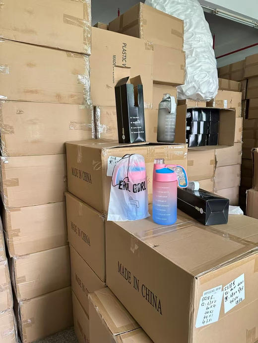 太超值了‼️EAIL GORL高能运动水杯正品出美国🇺🇸亚马逊订单～

亚马逊同步售价💰$29.9，折算人民币约为💰¥215，九个色 商品图8