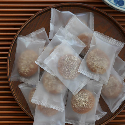 【古法蜜饯零添加零食】陈皮酸枣饼，东魁杨梅干，金杏果干，六物山楂丸 ，七分酸三分甜，浓郁的自然柑香 商品图4