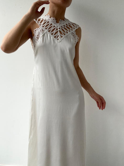 Viktoria Chan | AW23032 Amalia silk dress [ 真丝连衣裙 白 / 黑 ] 商品图0