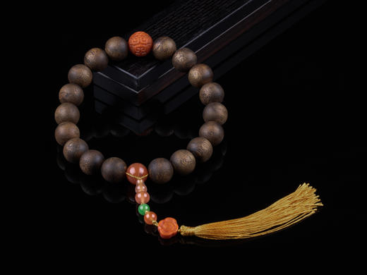XY0250沉香+南红十八子手持念珠 商品图0