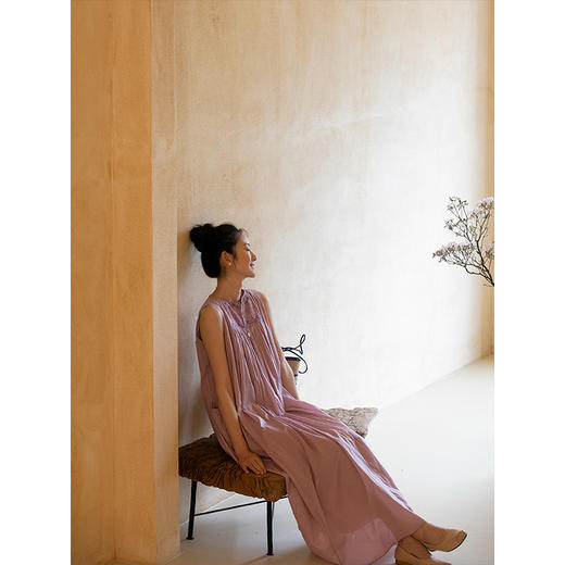 牧衣游原创 机绣80支新疆棉连衣裙夏粉色设计感文艺无袖长裙 诗月 商品图3