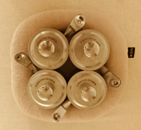 【温灸罐】敬灸堂特制，常峻溪老师专利产品，无烟设计，内有4个灸罐，4斤陈艾绒等（含1年技术指导）