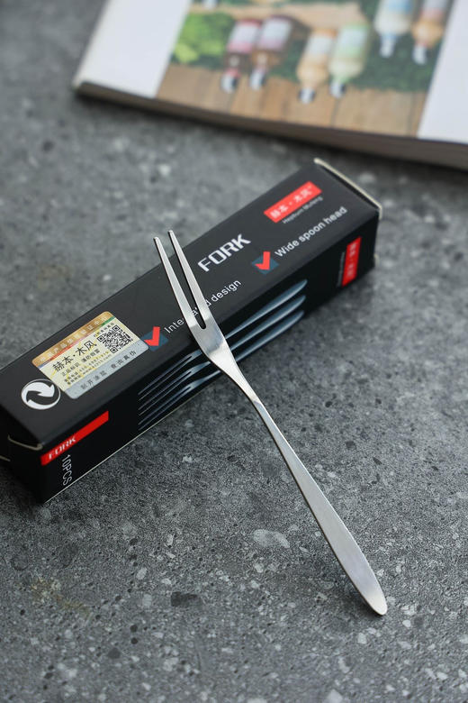 【醒粉福利14.9元2盒共20支赫本·木风不锈钢水果叉套装 （10支/盒）不管是吃水果、糕点都很合适  出门旅行、野餐都可以带着 商品图6