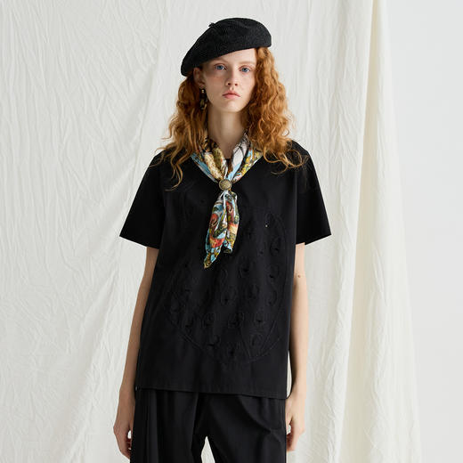 谜底T恤短袖女2025夏新品休闲日常激光镂空宽松弹力上衣252MT0637 商品图0