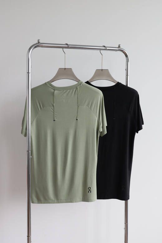 0N 拼接立裁 超大弹力 运动速干圆领T恤 TX458 商品图5