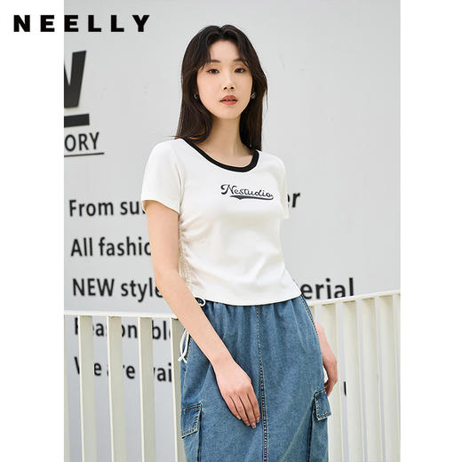 NEELLY纳俪商场同款夏季新款正肩字母印花T恤女修身减龄拼色上衣N25054T04631 商品图0