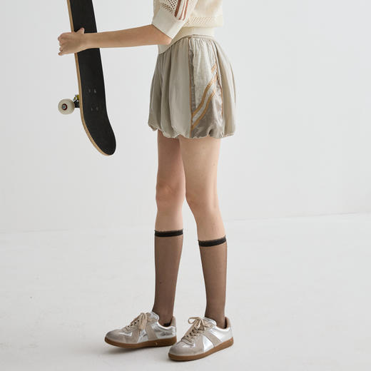 谜底短裤女2025夏季新品百搭日常青春活力宽松H型短裤252MK0599 商品图1