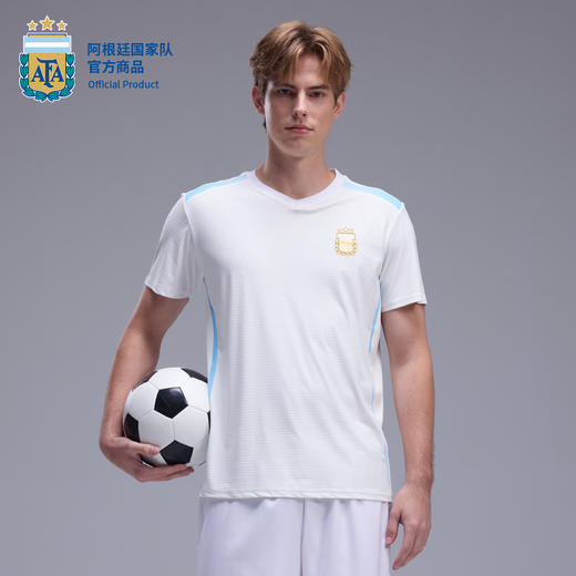【官方正版】阿根廷国家队 | 蓝白拼接速干短袖夏季清新肩线蓝条运动舒适 商品图1