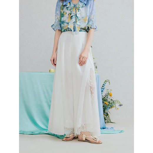 两三事绡羽流光2025夏季新款复古蕾丝拼接高腰阔腿裤女宽松休闲裤 商品图1