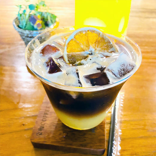 【橙C美式】 (橙汁+咖啡) 商品图0