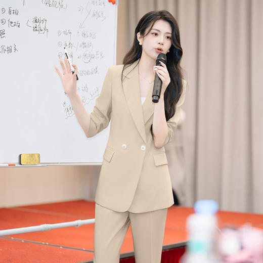 IWY/气质卡其色西装套装女正式场合播音主持上镜商务休闲职业装工作服 C14234+P34234 商品图3